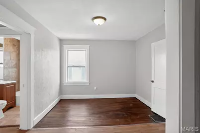 9407 Muriel Avenue, Saint Louis, MO 63114 - Photo 7