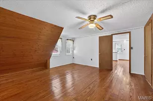 10300 Toelle Ln, Saint Louis, MO 63137 - Photo 19