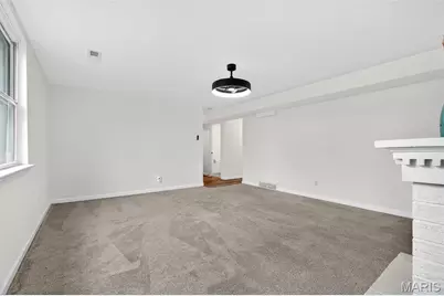 899 Oklahoma Avenue, Ballwin, MO 63021 - Photo 41