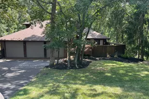 1570 Paradise Valley Dr, High Ridge, MO 63049 - Photo 1