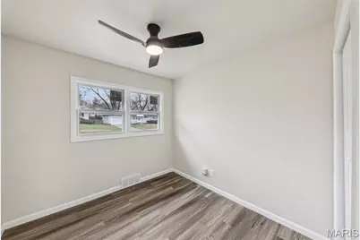 6621 Dunwold Drive, Berkeley, MO 63134 - Photo 15