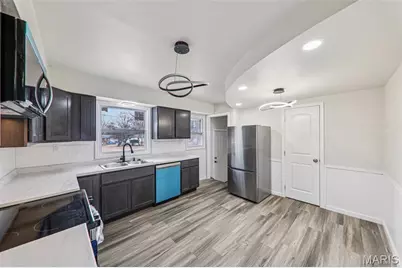 6621 Dunwold Drive, Berkeley, MO 63134 - Photo 7