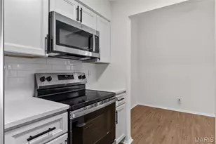 6808 Cottage Grove Ln, Saint Louis, MO 63129 - Photo 17