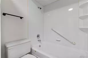 6808 Cottage Grove Ln, Saint Louis, MO 63129 - Photo 21