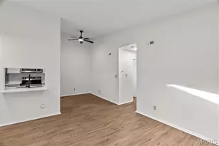 6808 Cottage Grove Ln, Saint Louis, MO 63129 - Photo 5