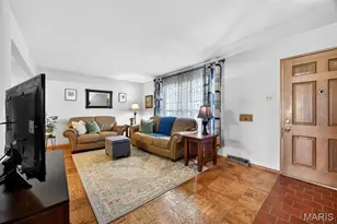 2404 Sunnybrook Dr, Saint Louis, MO 63114 - Photo 5