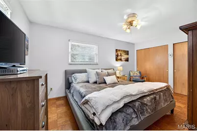 2404 Sunnybrook Drive, Saint Louis, MO 63114 - Photo 17