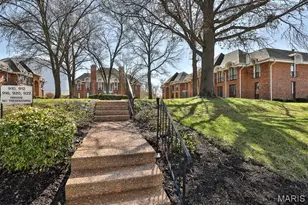 922 N Claytonbrook Dr, Ballwin, MO 63011 - Photo 1