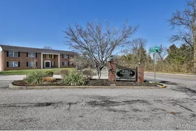 922 N Claytonbrook Drive #1, Ballwin, MO 63011 - Photo 17