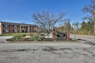 922 N Claytonbrook Dr, Ballwin, MO 63011 - Photo 17