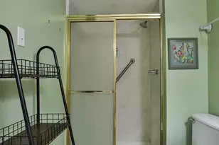 922 N Claytonbrook Dr, Ballwin, MO 63011 - Photo 13