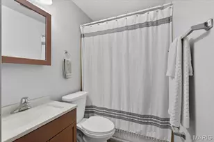 272 Elmdale Dr, Ferguson, MO 63135 - Photo 9