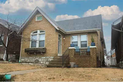 5452 Pernod Avenue, Saint Louis, MO 63139 - Photo 1