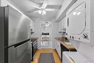 1518 Swallow Dr, Saint Louis, MO 63144 - Photo 7