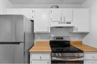 1518 Swallow Drive, Saint Louis, MO 63144 - Photo 9