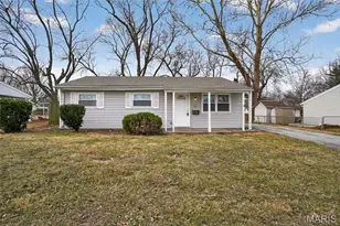 640 Central Pkwy, Saint Louis, MO 63031 - Photo 1