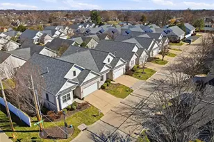 105 Worthington Cir, Saint Louis, MO 63128 - Photo 35