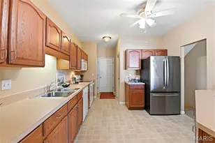 105 Worthington Cir, Saint Louis, MO 63128 - Photo 13