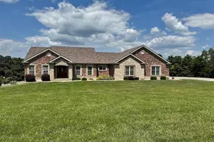 10 Bryants Creek Dr, Elsberry, MO 63343 - Photo 1