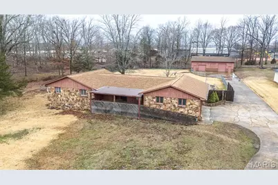 2305 Lee St, Poplar Bluff, MO 63901 - Photo 1