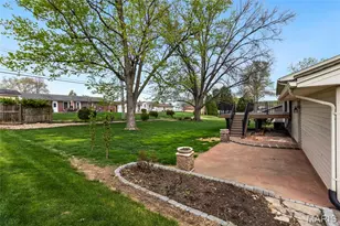 2933 W Adams St, Saint Charles, MO 63301 - Photo 29