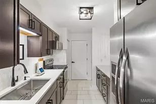 6318 Sprig Oak Ct, Saint Louis, MO 63128 - Photo 7