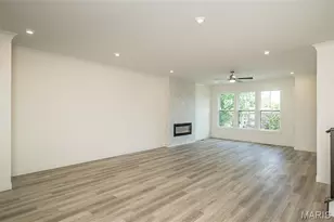 8975 Eager Rd, Richmond Heights, MO 63144 - Photo 17