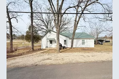 701 E Grand Avenue, Cuba, MO 65453 - Photo 1