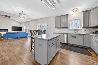 300 Shumard Oak Drive, Troy, MO 63379 - Photo 15