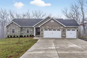 300 Shumard Oak Dr, Troy, MO 63379 - Photo 1
