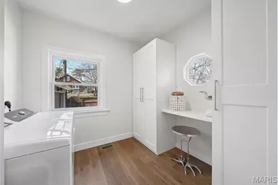 10235 Thorpe Avenue, Overland, MO 63114 - Photo 9