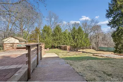 10235 Thorpe Avenue, Overland, MO 63114 - Photo 31