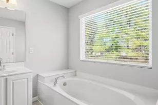 725 Whispering Forest Dr, Ballwin, MO 63021 - Photo 31