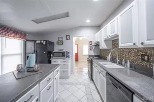 687 Salem Ave, Rolla, MO 65401 - Photo 9