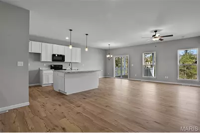 172 Hank's Close #172 STB, Washington, MO 63090 - Photo 3