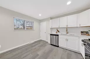 2500 Dove Dr, Florissant, MO 63031 - Photo 13