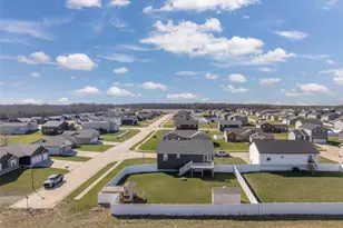 327 Late Harvest Dr, Wright City, MO 63390 - Photo 29