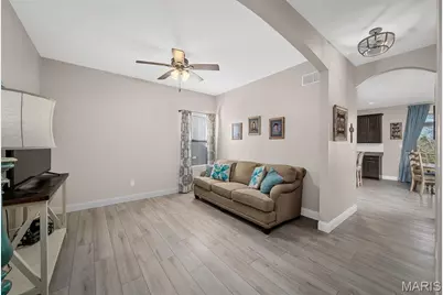 697 Luxembourg Gardens Court, Wentzville, MO 63348 - Photo 17