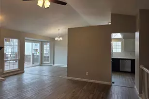 2115 Riding Spur Dr, Maryland Heights, MO 63146 - Photo 5