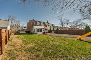 1411 N 2nd St, Saint Charles, MO 63301 - Photo 25