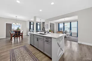 378 Valley Bluff Dr, Wentzville, MO 63385 - Photo 9