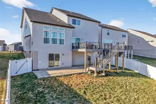 378 Valley Bluff Dr, Wentzville, MO 63385 - Photo 49