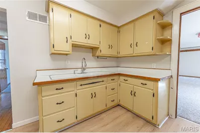 3706 Midview Avenue, Bridgeton, MO 63044 - Photo 11