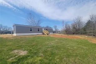 130 Madison Rene Ave, Moscow Mills, MO 63362 - Photo 3