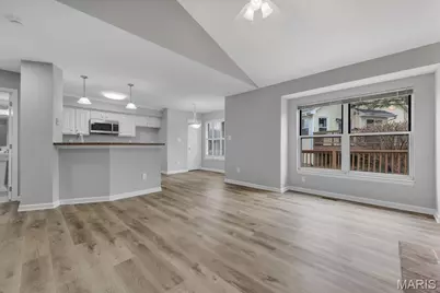 2001 King Arthur Court, Saint Louis, MO 63146 - Photo 5