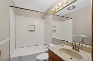 10436 Ewell Dr, Saint Louis, MO 63137 - Photo 17