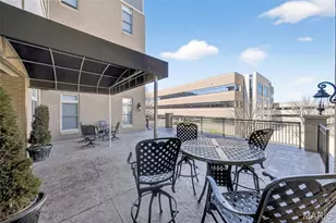 842 N New Ballas Ct, Creve Coeur, MO 63141 - Photo 23