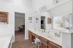 2954 Finestown Rd, Saint Louis, MO 63129 - Photo 23