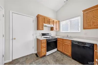 1002 Chapel Hill Drive #2, Saint Peters, MO 63376 - Photo 9