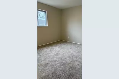 680 Central Parkway, Saint Louis, MO 63031 - Photo 5